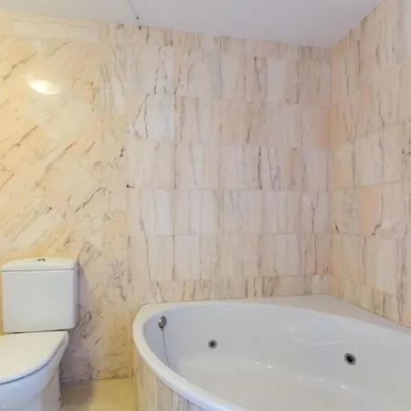 Global Paradies 15742 بيت للعطل *